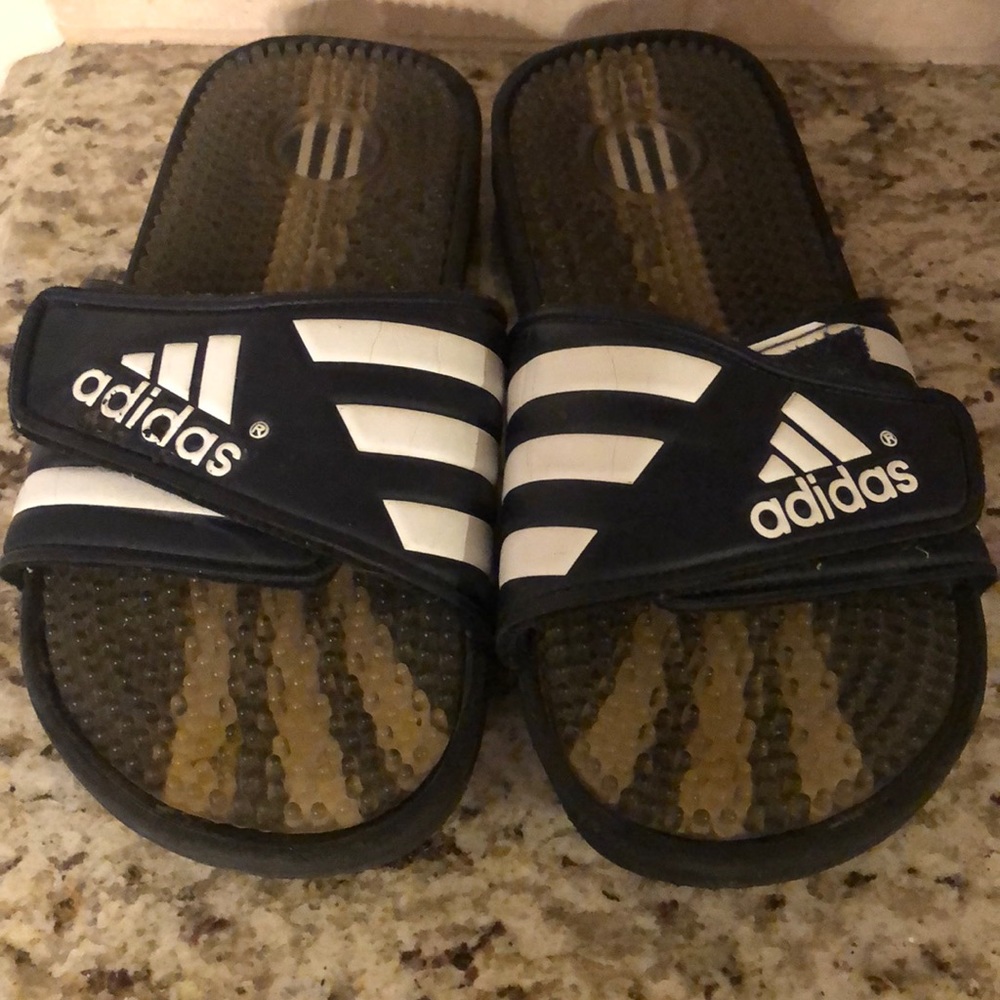 Adidas slides size 6/7